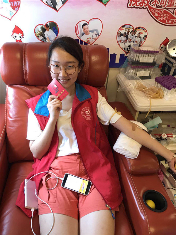 致敬高温下的志愿者 ——首都无偿献血志愿者协会2018年暑期关爱在行动