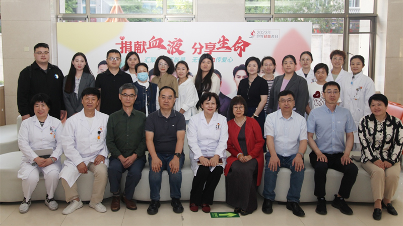 联合开展主题党日活动 推进党建与业务深度融合