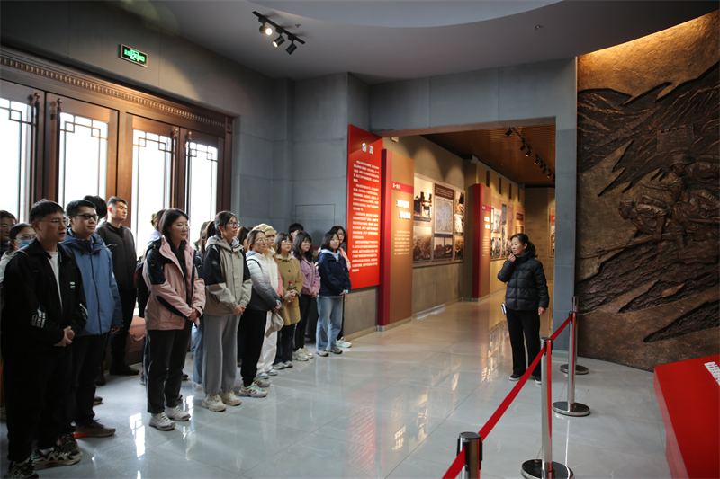 市卫生健康委团委中片区团组织联合开展区域化团建活动