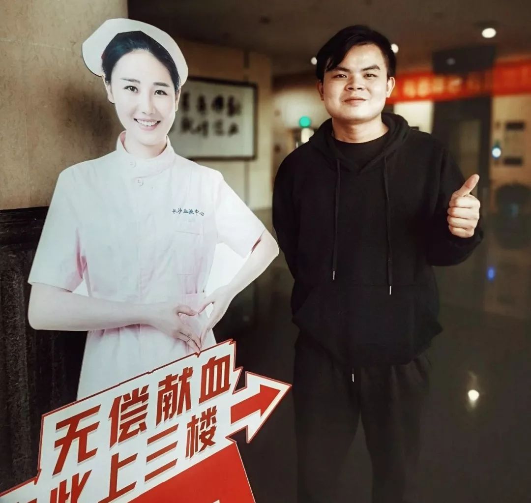夜读┃愿你的病痛都是愚人节开的玩笑——《温暖“龄”听》