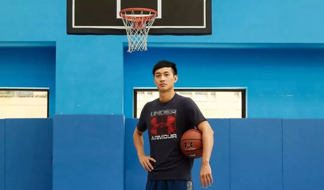 灌篮高手来了~湖南长沙勇胜金健米业篮球俱乐部来血液中心探秘一袋血液的旅程