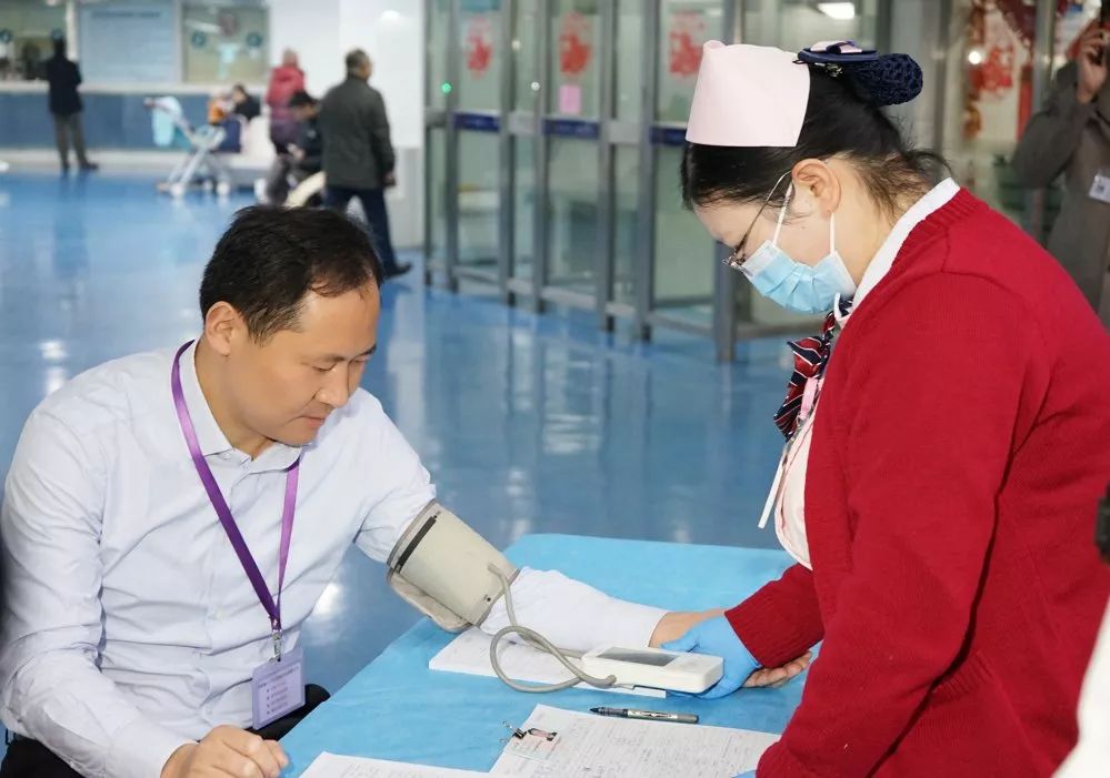 医者仁心| 寒冬里的“热血”英雄