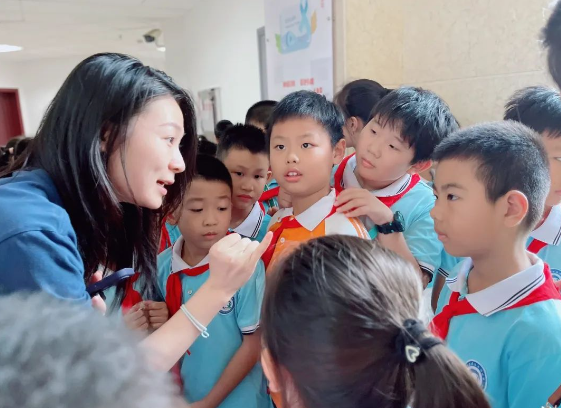 暑期里最带劲的事——探秘“一袋血液的神奇之旅”