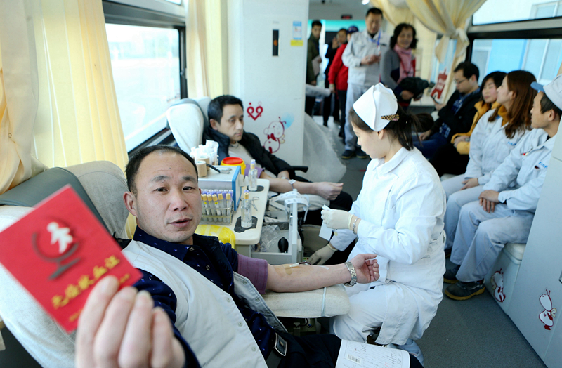 上海闵行区：别样方式暂别上海  大金空调154名员工返乡过年前撸袖献血