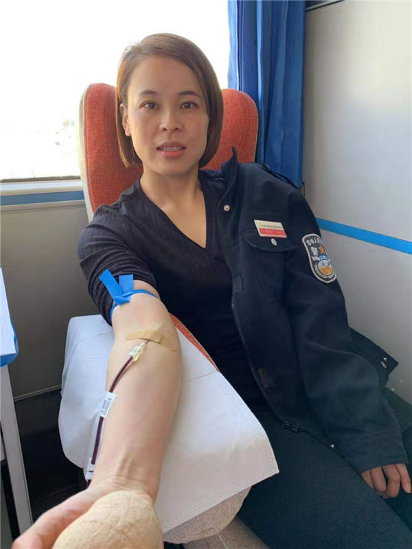 争做当代雷锋，捐献热血救人——廊坊市长途客运总站开展团体献血活动
