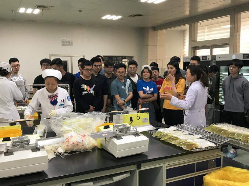 中国矿业大学志愿者至徐州血站参观学习