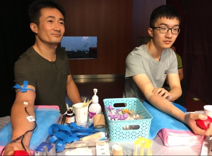 传递真情大爱，共创健康华士--江阴市华士镇开展无偿献血活动