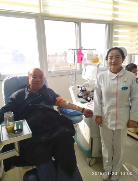 徐州献血英雄孔斌“退役”前的最后一捐