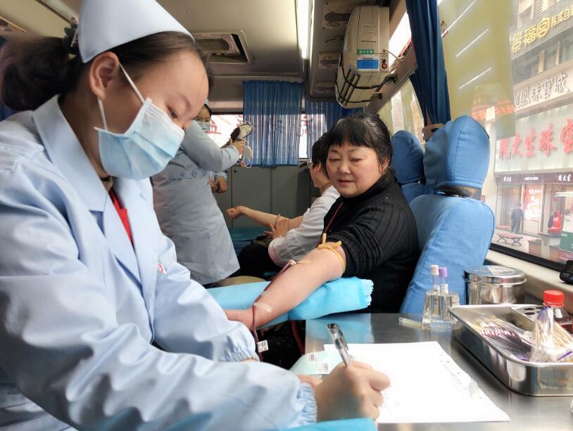 湖北荆门市红十字中心血站：放心，无偿献血不会感染艾滋病！