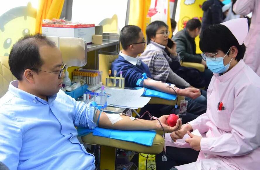谁说公务员不献血？——无锡市第二届公务员献血周活动火热进行中……