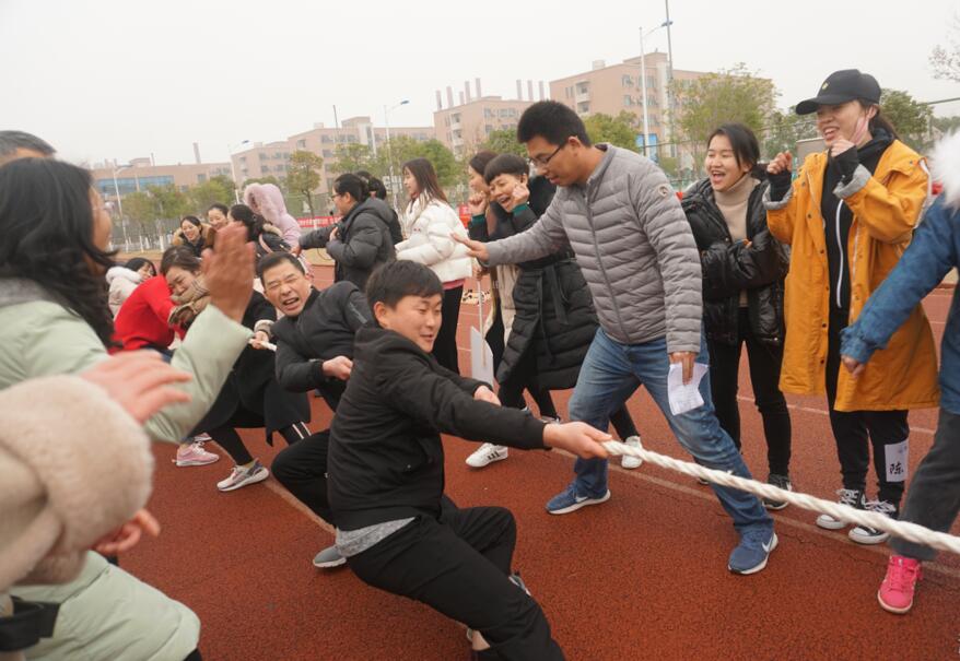 江西省血液中心举办“快乐工作，幸福生活”全体职工趣味运动会