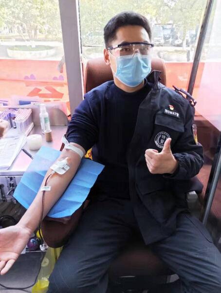 赣鄂一家亲  同流一脉血---南昌市特警（防暴）支队组织献血援鄂活动