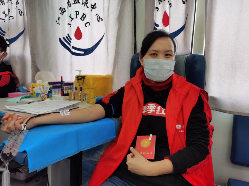 献血战“疫”  江西“季季红”在行动