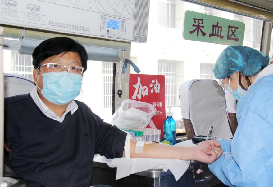泰安38位医护人员应急献血8800毫升天使热血支援前线