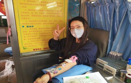 枣庄：献血救人 我们共同战“役”