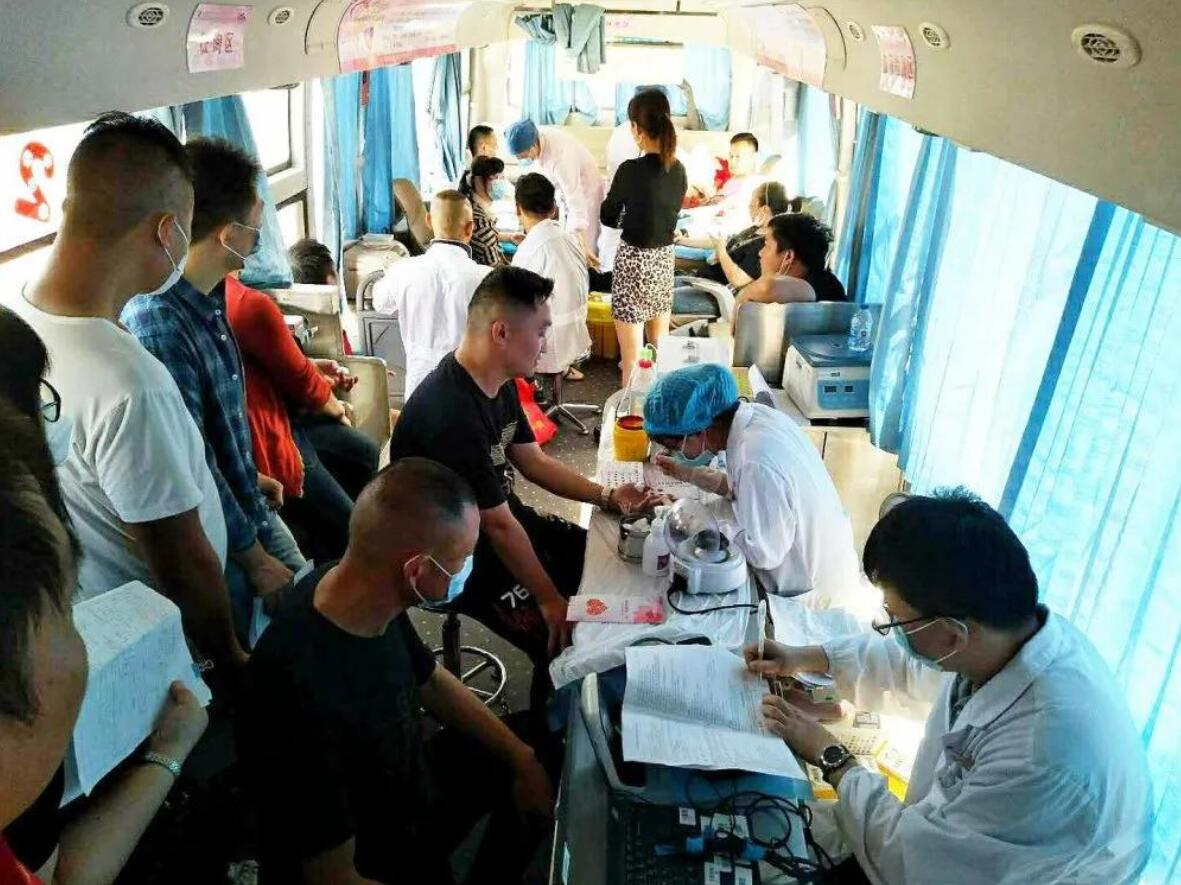江阴：长泾人踊跃献血，“无偿献血宣传进乡镇”釆血量创新高！
