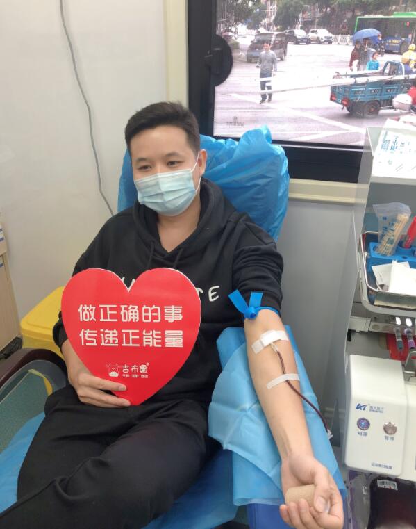郴州一爱心餐厅连续6年组织无偿献血活动
