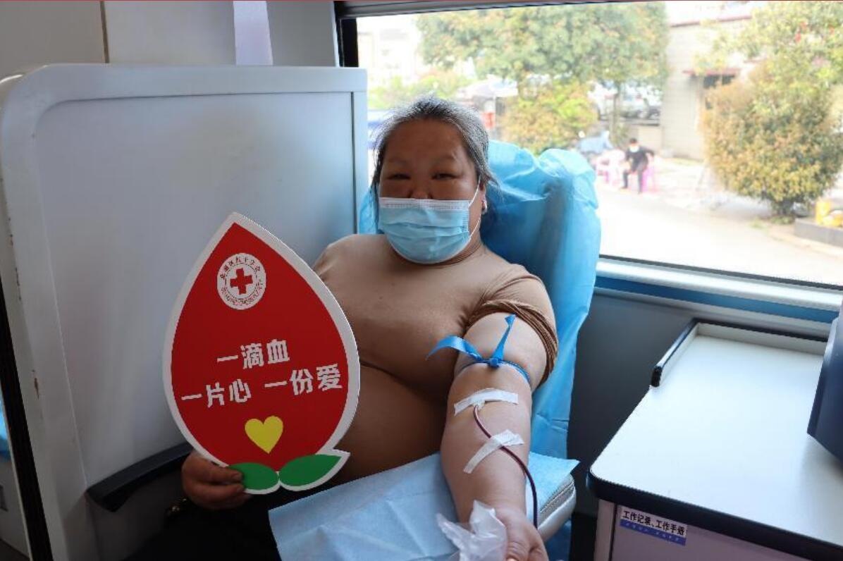 赞！郴州同心桥村56位村民集体献血22400毫升