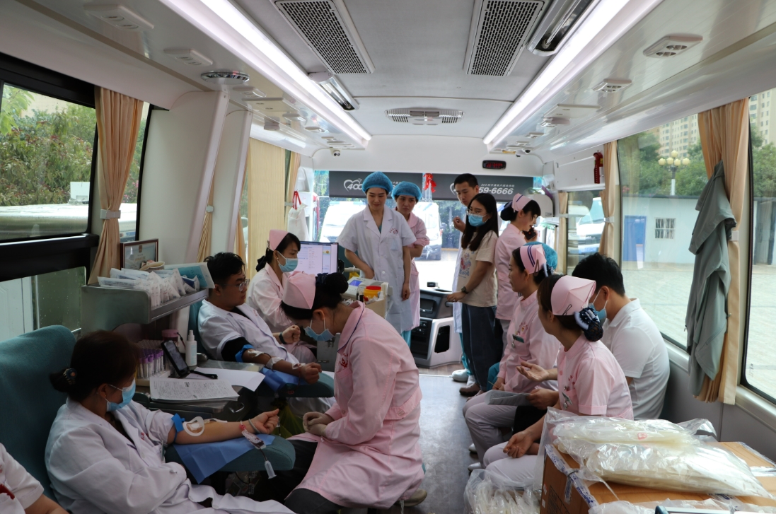 咸阳长武县卫健系统组织开展“捐献热血拯救生命”无偿献血活动