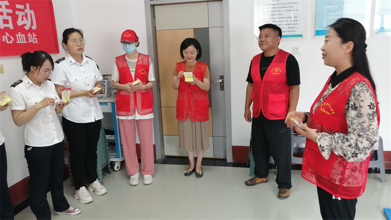 菏泽市中心血站开展“强国复兴有我”献血知识志愿宣传活动