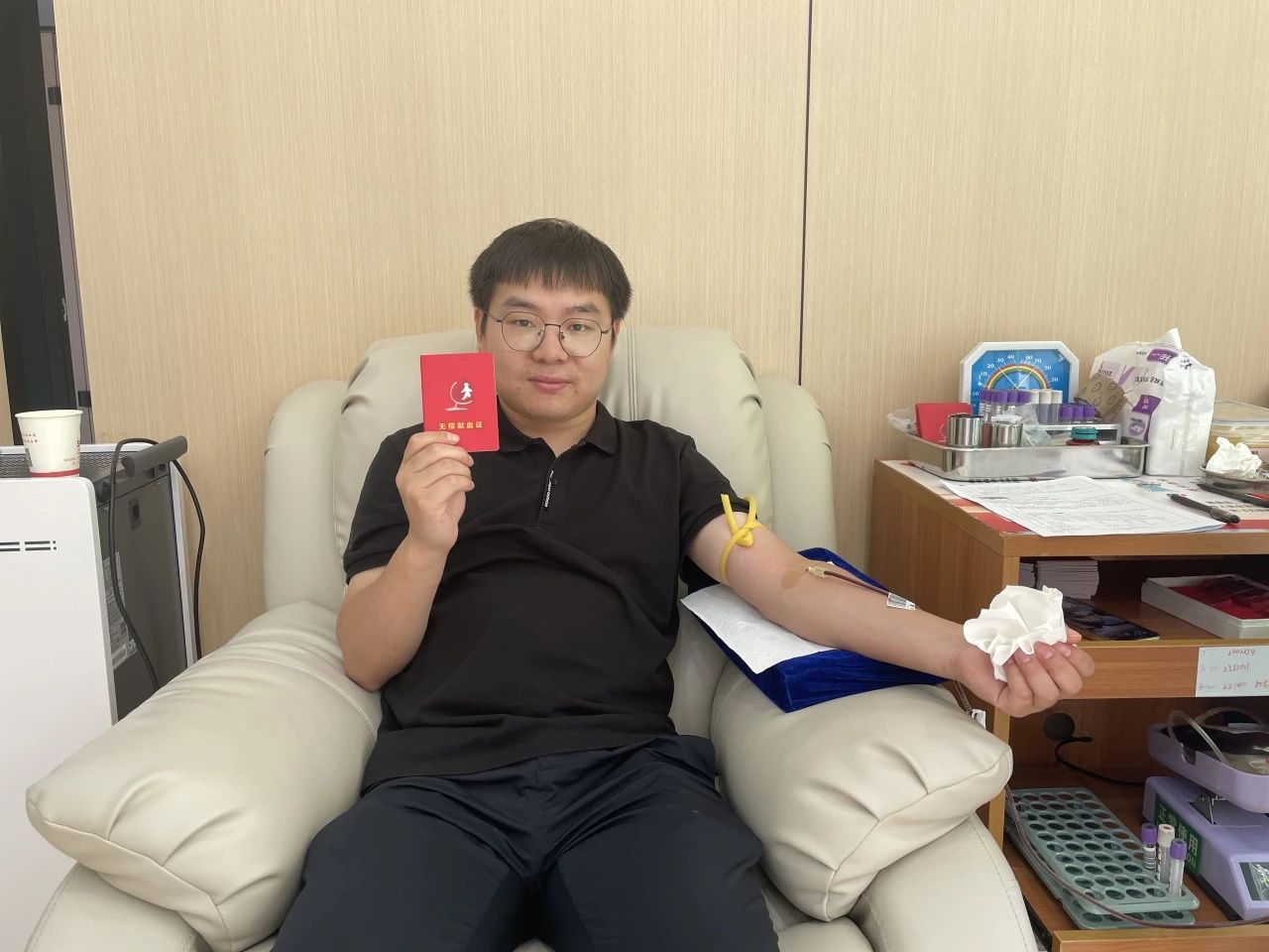 【血浓情更浓】上饶市统计局连续7年组织无偿献血活动