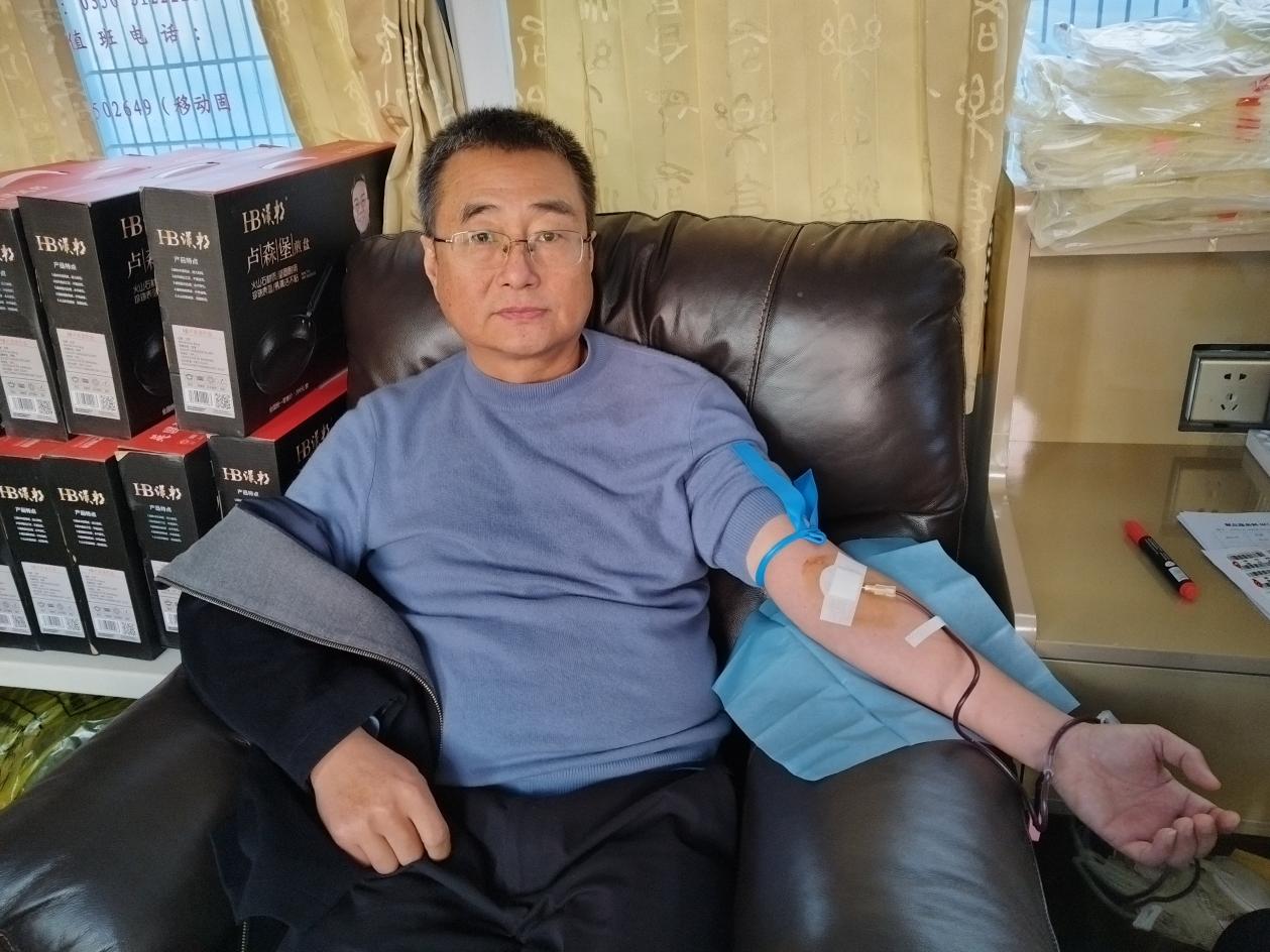 健康卫士作表率  无偿献血暖人心——忻州市卫健系统团体献血活动