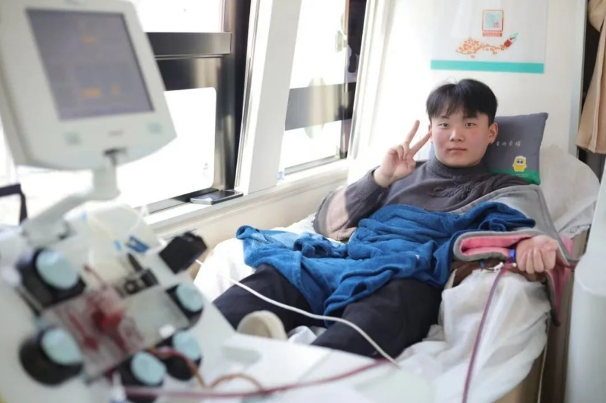 以青春之名，赴热血之约 | 江苏省扬州技师学院学子积极参与“无偿献血 传递爱心”活动