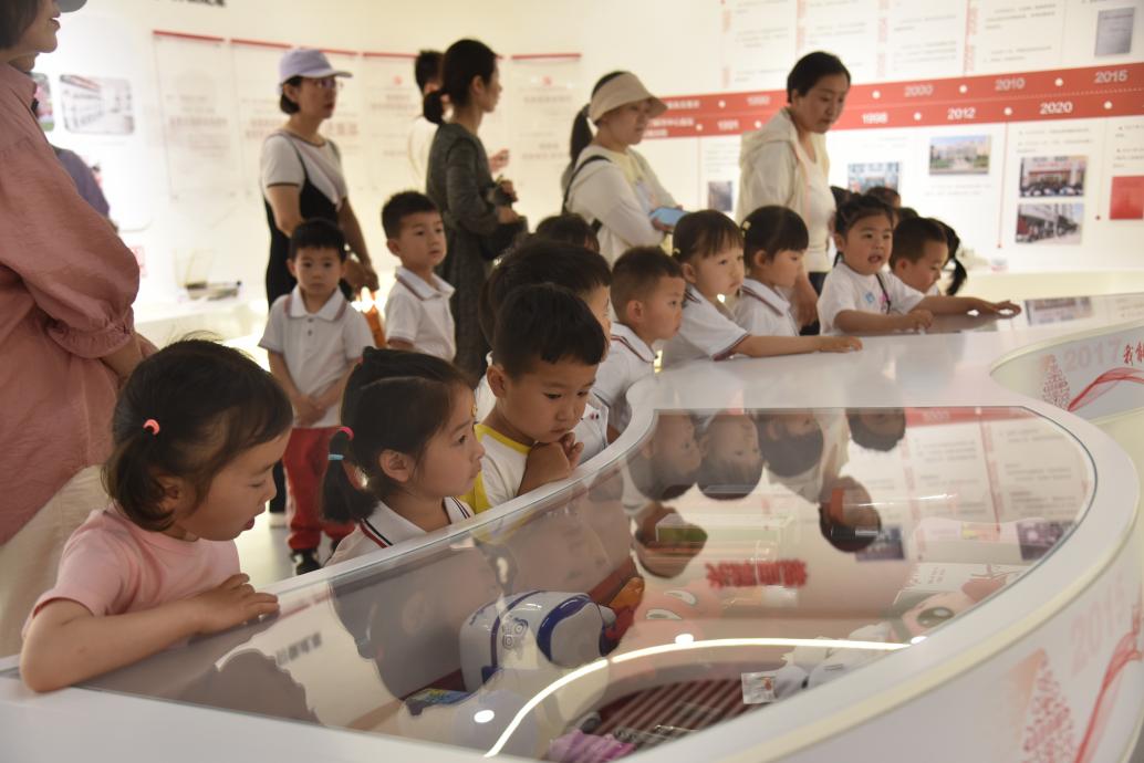 市第二实验幼儿园小朋友走进市中心血站探索血液“奥秘”