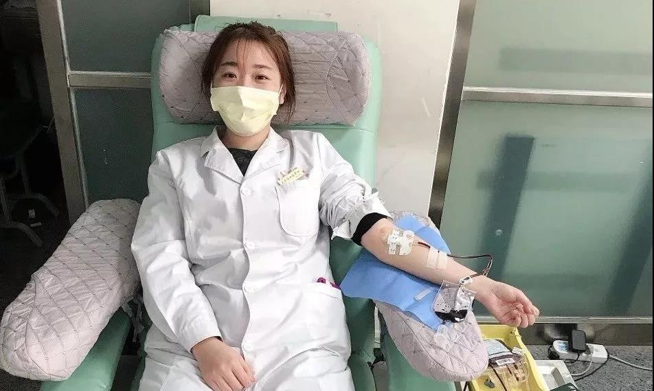 献血战疫，万众一心，共克时艰