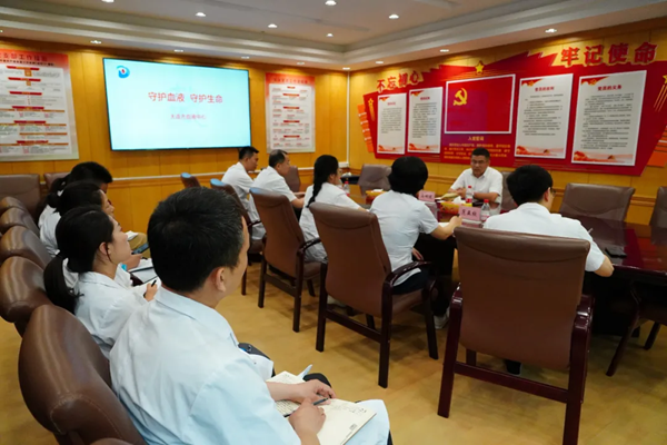 中心动态 | 驻委纪检监察组组长在市血液中心“四不两直”调研督导