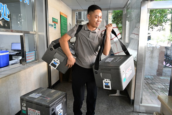 战高温、保供血！致敬热血守护者