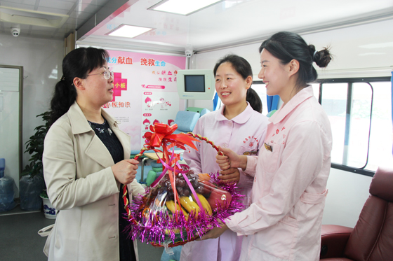 安康市中心血站开展5.12国际护士节慰问活动