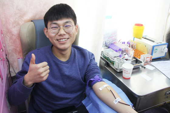 拯救生命 爱心先行——安康市中医院临床医学院组织开展无偿献血活动