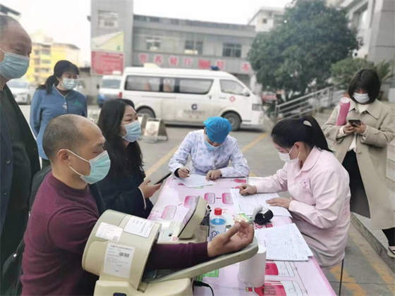 热血“战疫” 铸医魂 传递爱心守初心 ——岚皋县医院组织开展春季无偿献血活动