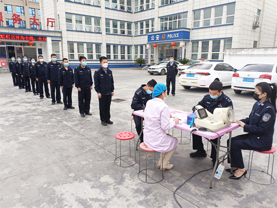 学雷锋“无偿献血 传递爱心”——汉阴县公安局涧池派出所组织开展主题党日活动