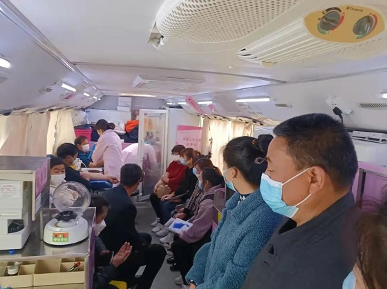 宁陕县江口回族镇：党政领导齐带头 无偿献血显大爱