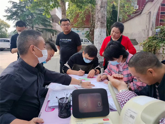 汉阴县城关镇：开展无偿献血点亮生命之光