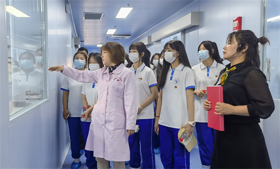 理念引导行动 汇聚年轻希望 ——安康育英中等职业学校积极参与血站开放日活动