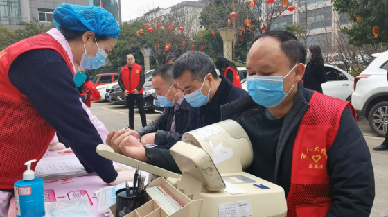 我为创文添光彩 无偿献血筑文明 丨市人大常委会机关、市政协机关联合开展无偿献血活动