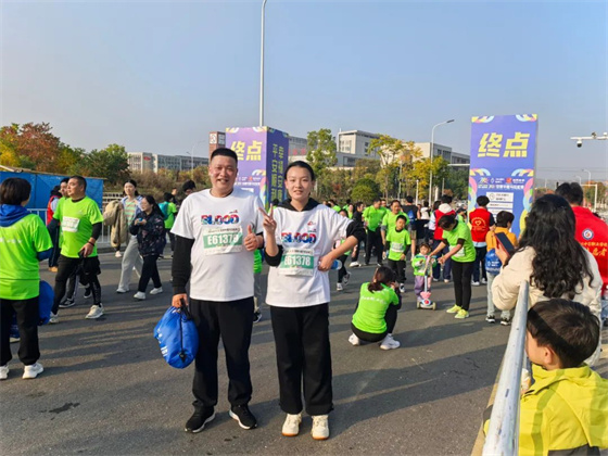 燃起来！安康市中心血站跑团为“爱”奔跑