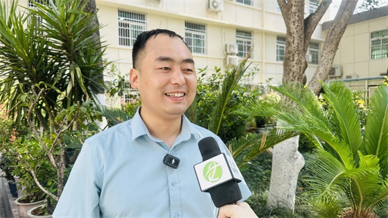党员先锋行 献血传爱心——市中心血站联合市审计局、市残联、市档案馆开展无偿献血活动