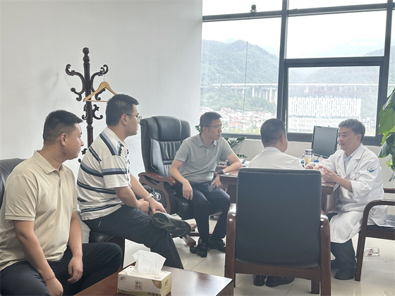 安康市中心血站首次开展“无偿献血+健康促进”联合行动