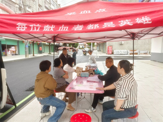 热血汇聚，爱心传递——石泉县喜河镇开展无偿献血活动