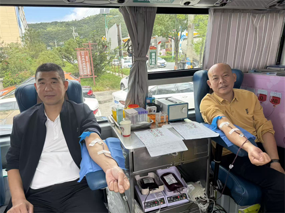 爱心涌流全城丨旬阳市机关干部与乡镇社区踊跃献血为生命“加油”