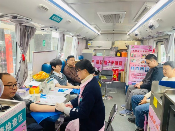 汇聚热血 为爱接力 | 旬阳市多家机关单位联合开展无偿献血活动