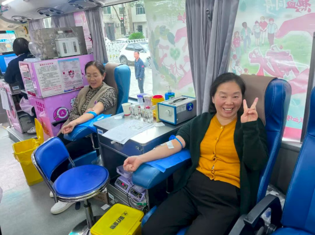 为爱心续航 | 旬阳市财政局组织开展无偿献血活动