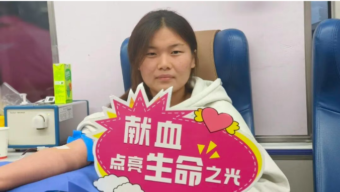 安康学院莘莘学子用青春热血传递城市温暖