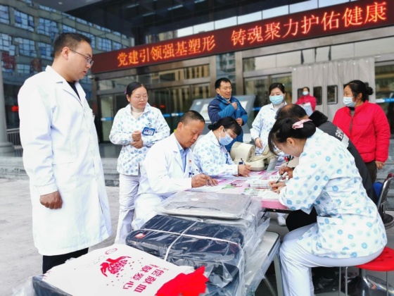 献血传递希望 携手挽救生命——旬阳市人民医院开展无偿献血活动