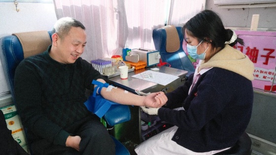 紫阳法院组织开展“热血践初心 法徽映担当”无偿献血活动