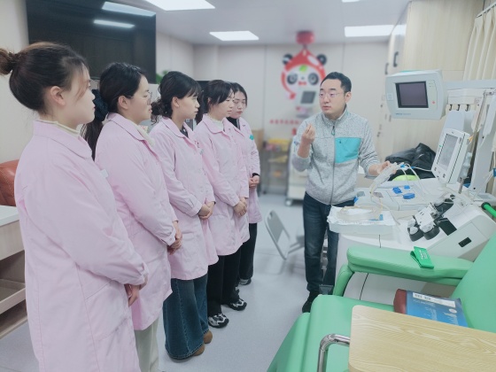 热血新装备，守护再升级——安康市中心血站新机采分离机投用，筑牢临床用血“生命线”